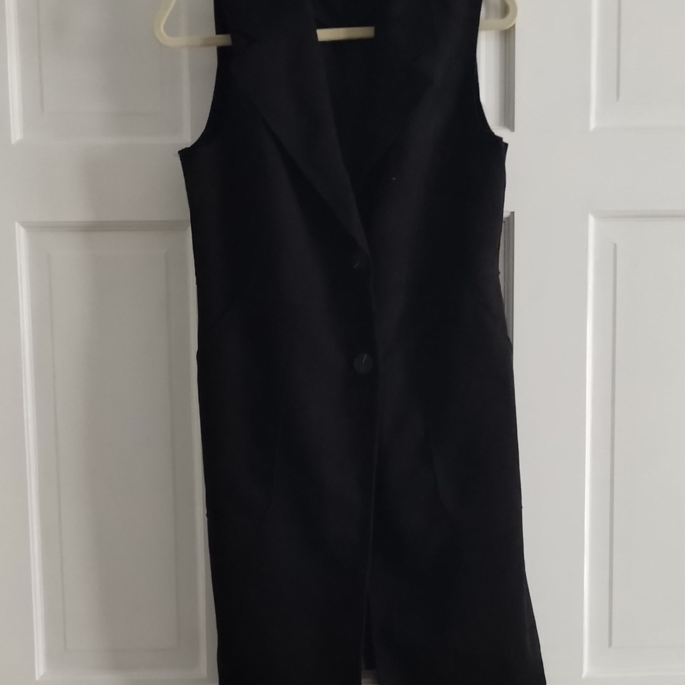 Elegant Black Sleeveless Dress
